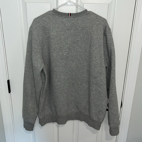 Tommy Hilfiger crewneck sweatshirt - Picture 2 of 4